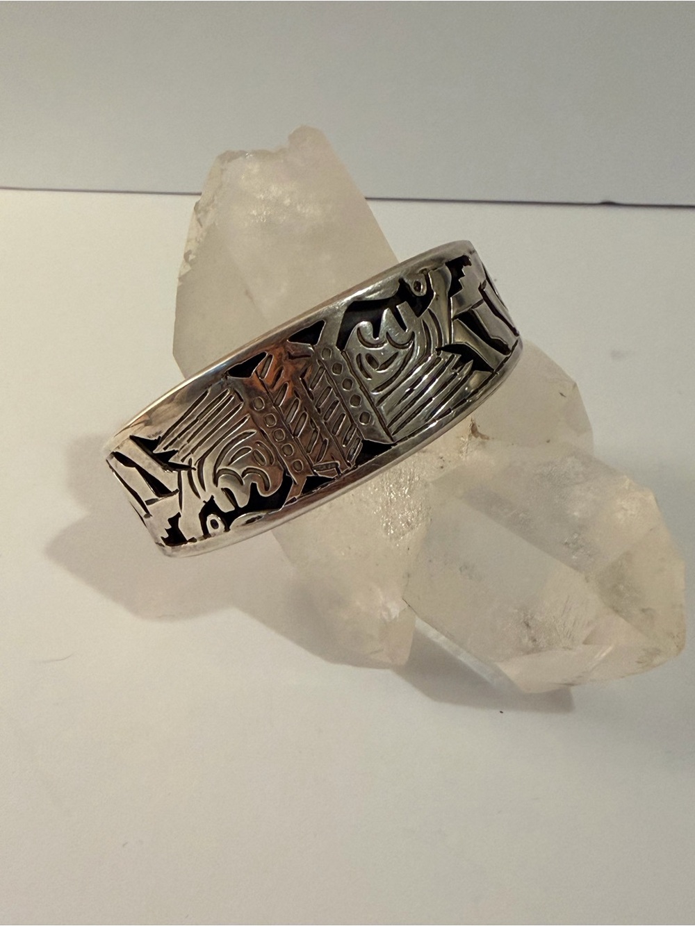 *VINTAGE*  Taxco Mexico Signed Heavy Sterling Silver 925 Wide Cuff Bracelet - Picture 9 of 9